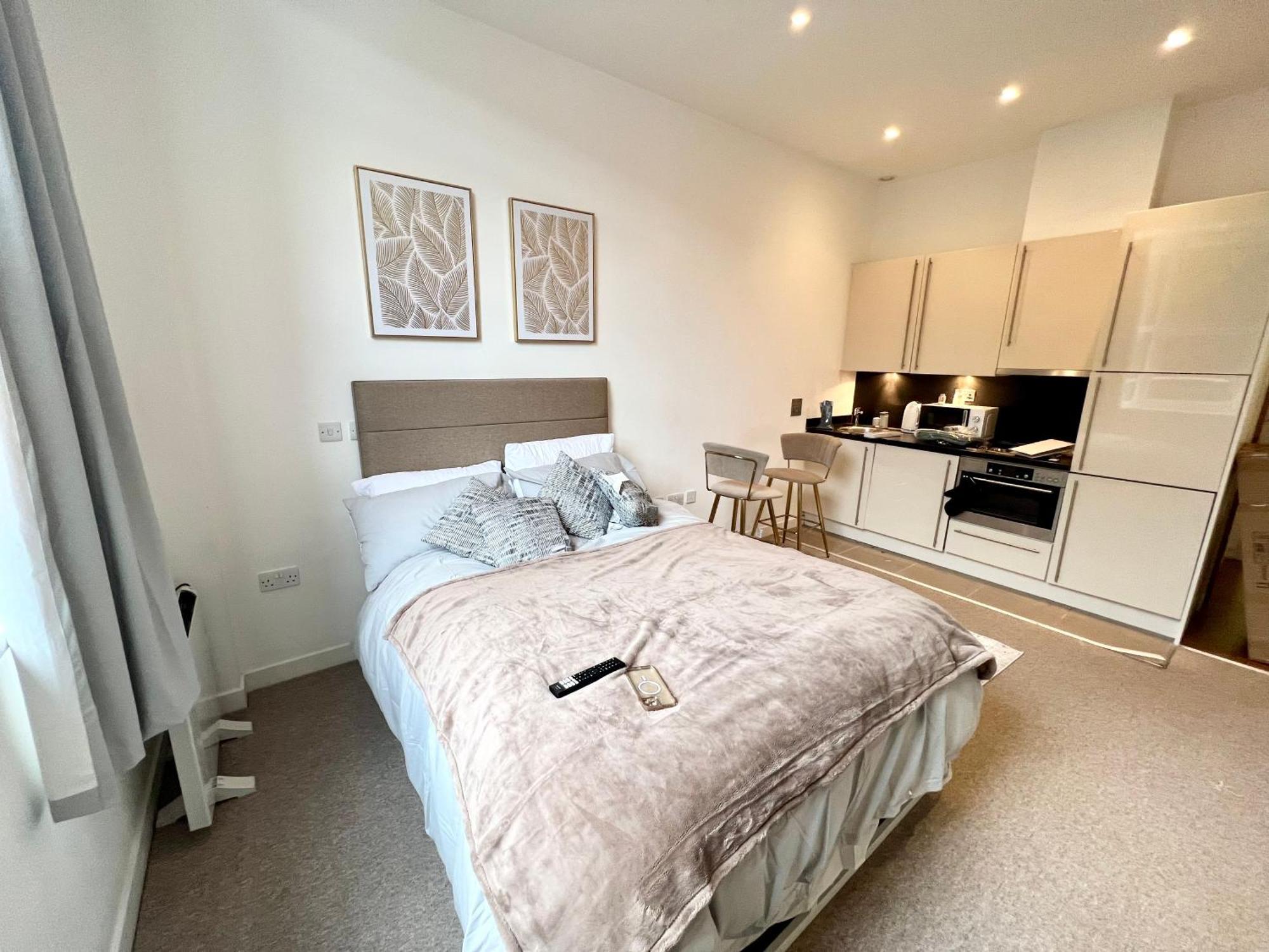 Appartement Luxury With Super Fast Wifi Gated Development Londres